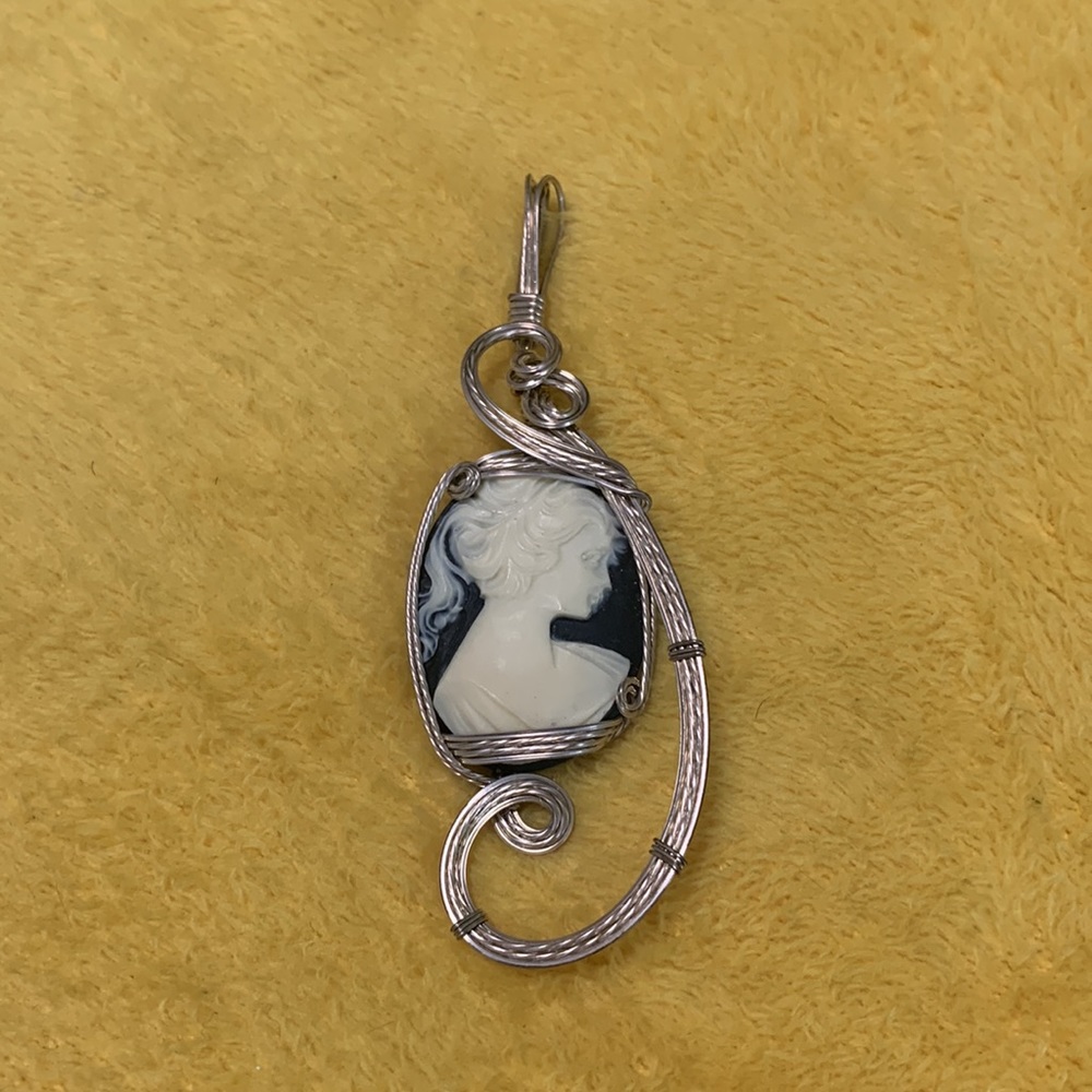 Handmade Pendant - Picture 2 of 2